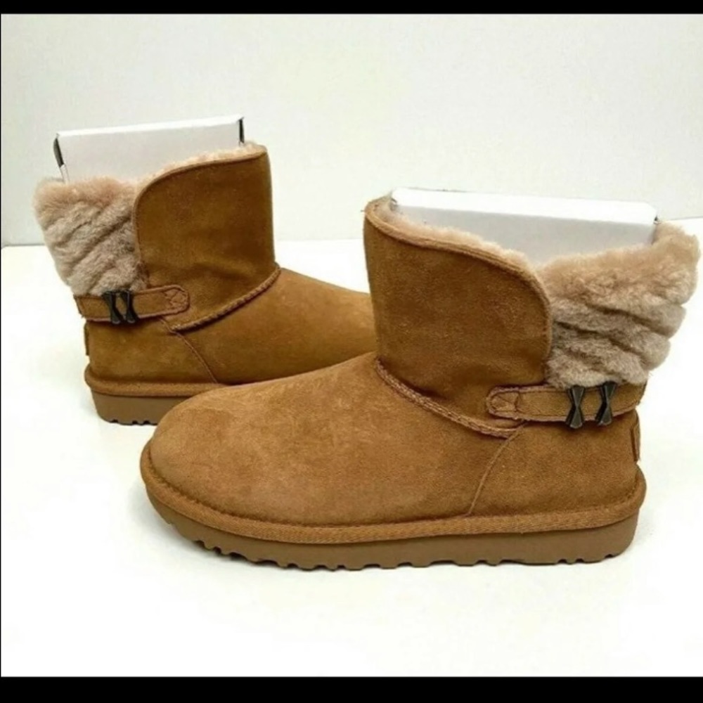 NEW UGG Adria Boots 6 Short Shearling